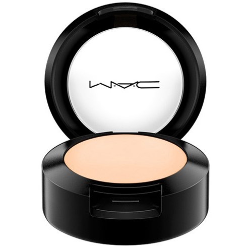 MAC Cosmetics Studio Finish Spf 35 Concealer Nc15