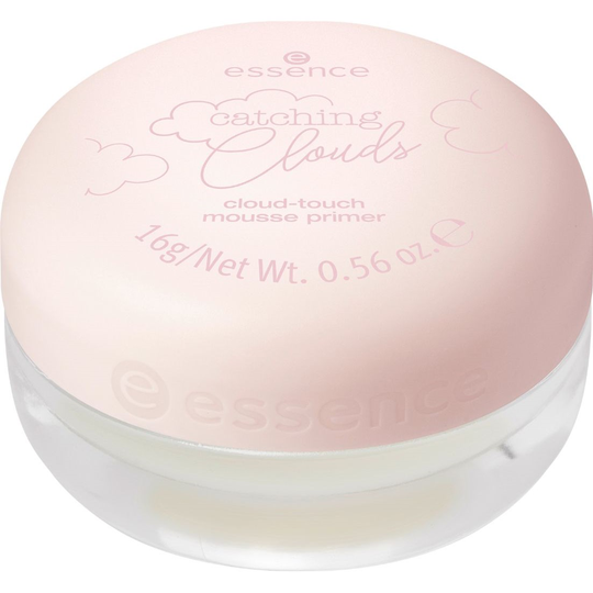 essence Catching Clouds cloud-touch mousse primer 01