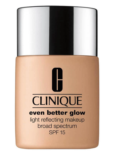 Clinique Even Better Glow Light Reflecting Makeup SPF15 CN 52 Neutral