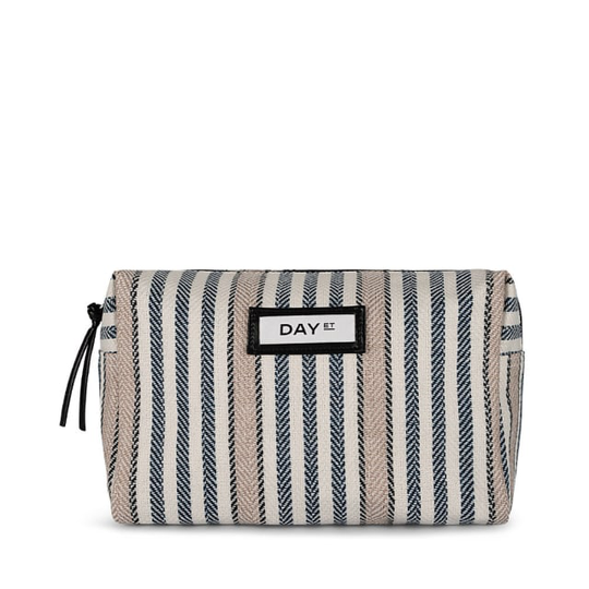Gweneth J Chill Beauty Bag